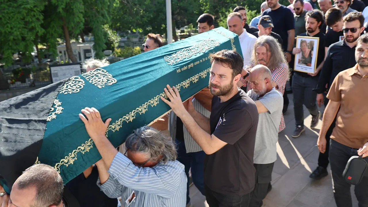 Barış Manço'nun kız kardeşi İnci Manço'ya son veda