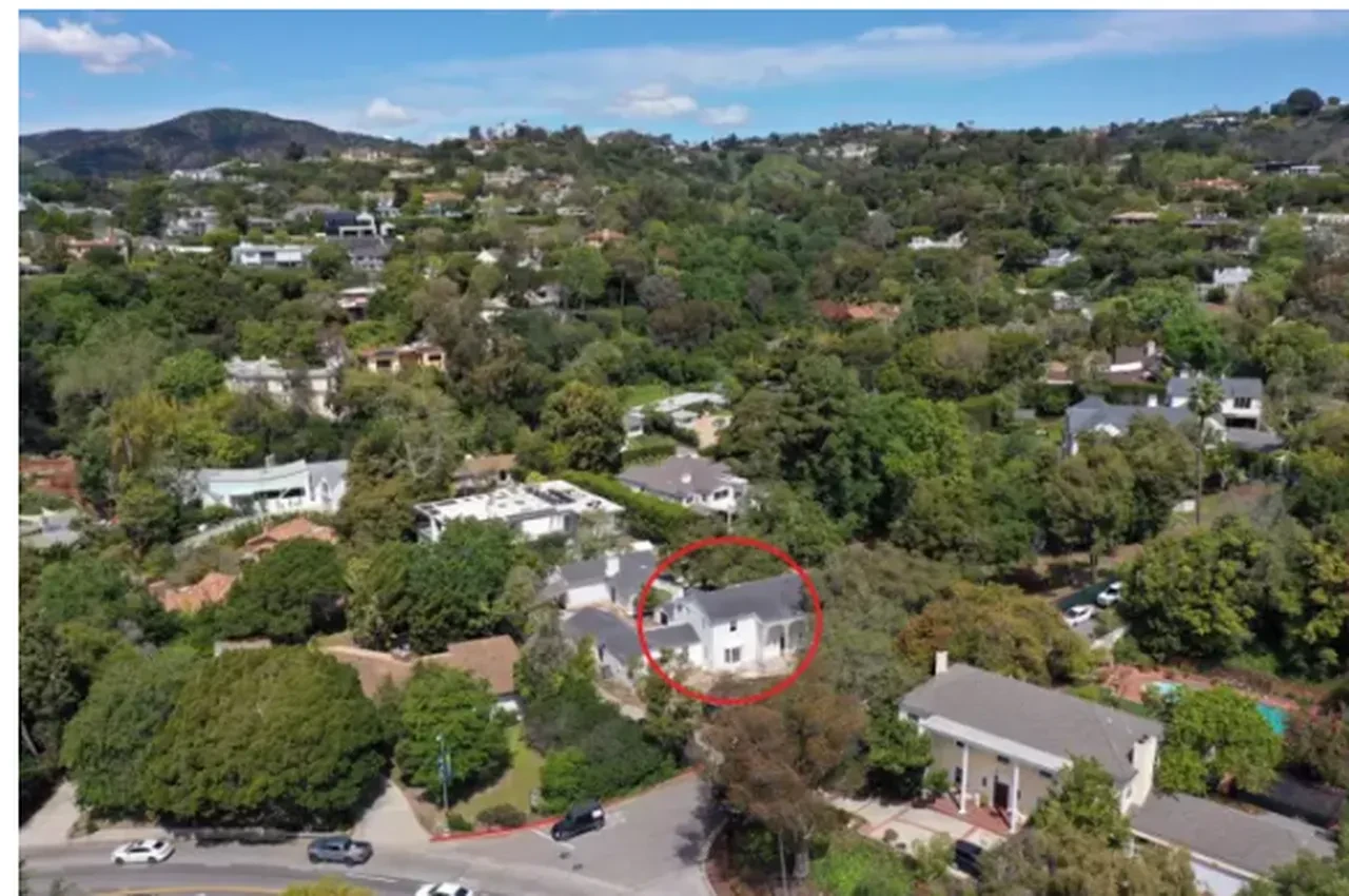 Brooklyn Beckham İngiltere'den ayrıldı, yeni evinin fiyatı dudak uçuklattı