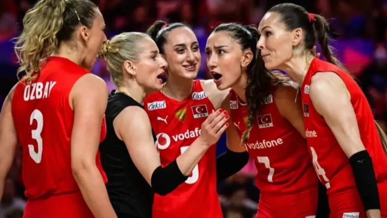 Dominik Cumhuriyeti Türkiye maç sonucu kaç kaç? Filenin Sultanları ikinci haftaya galibiyetle başladı