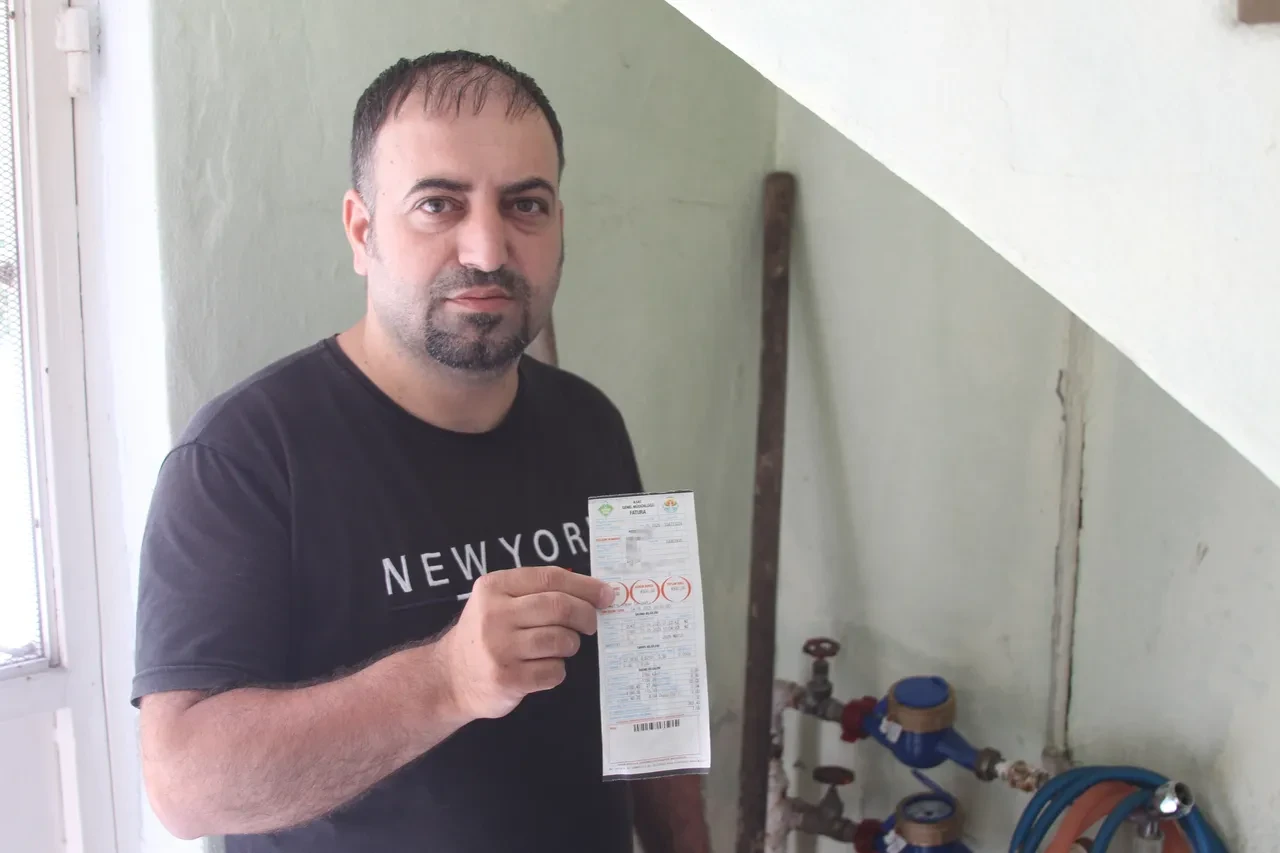 Gelen su faturasıyla şoke oldu! 'Havuzum olsa böyle bir fatura gelmezdi'