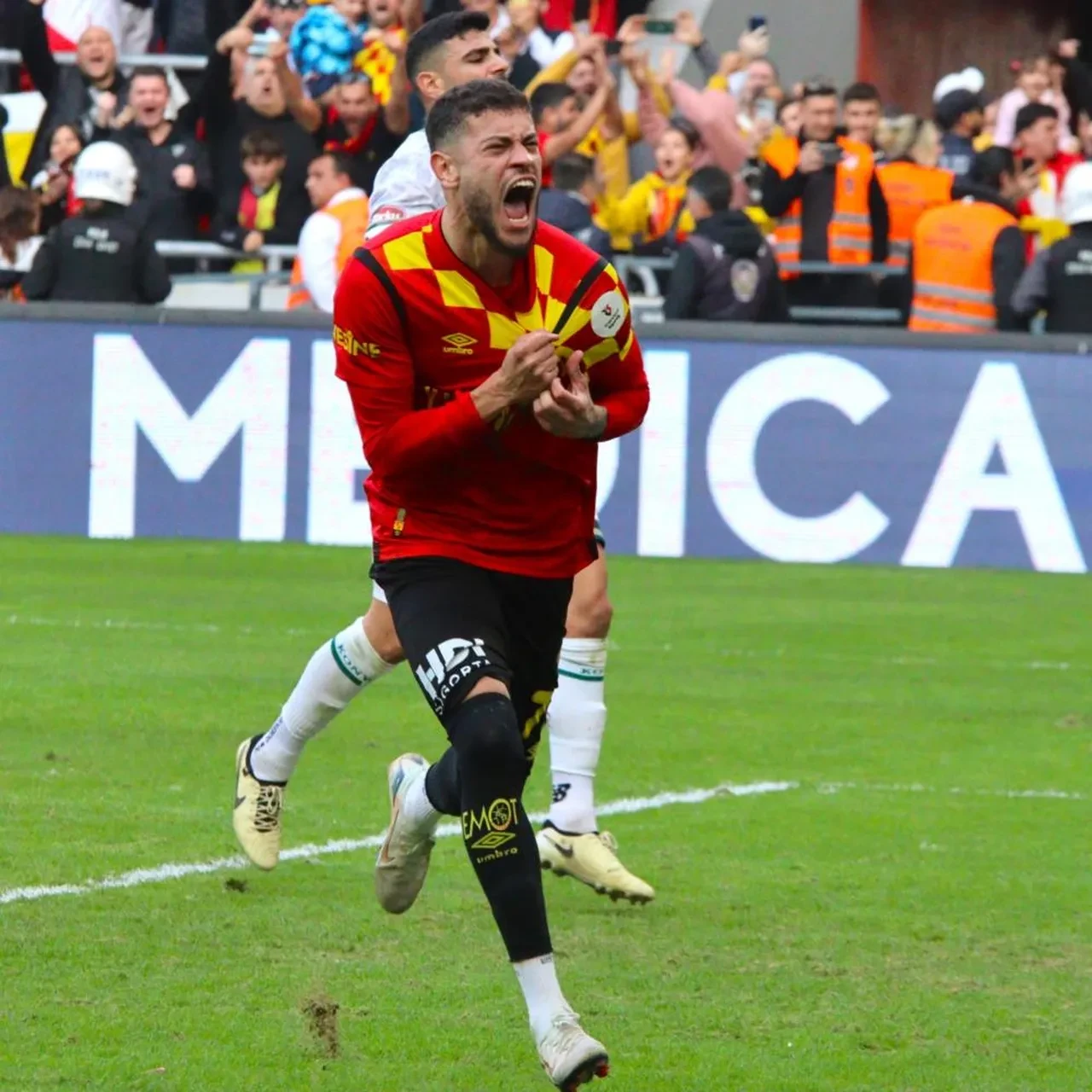 Göztepe, Romulo için yapılan 15 milyon Euro’luk teklifi reddetti