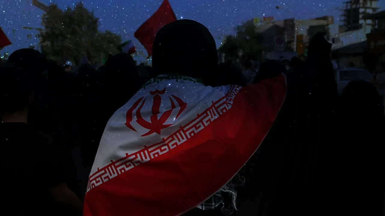 İran halkından rejime destek! Sloganlar dikkat çekti