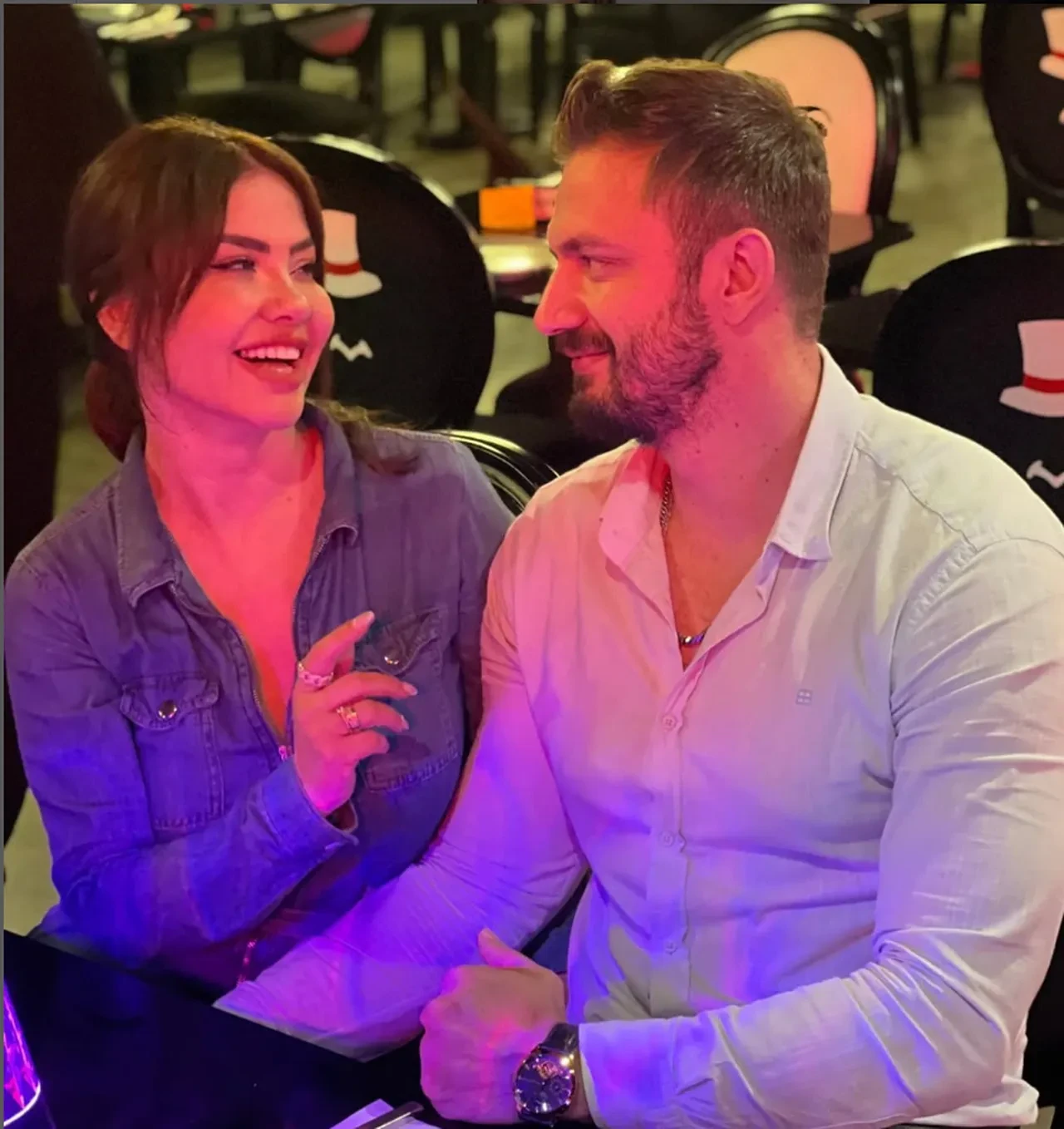 İran'da mahsur kalan şarkıcı Lara: Ülkeme dönemeyeceğimi düşündüm 