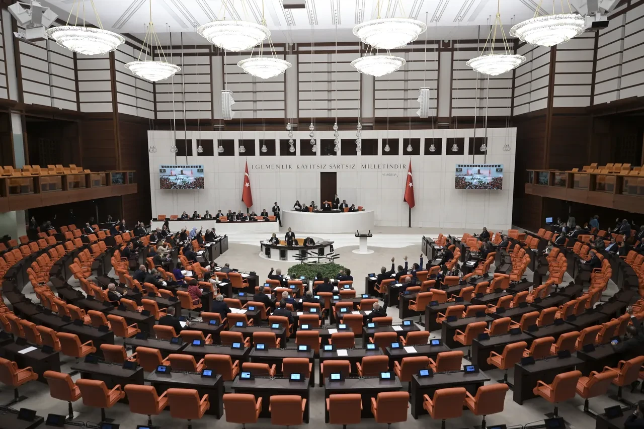 İsrail-İran çatışmasına ilişkin tezkere kararı Resmi Gazete'de