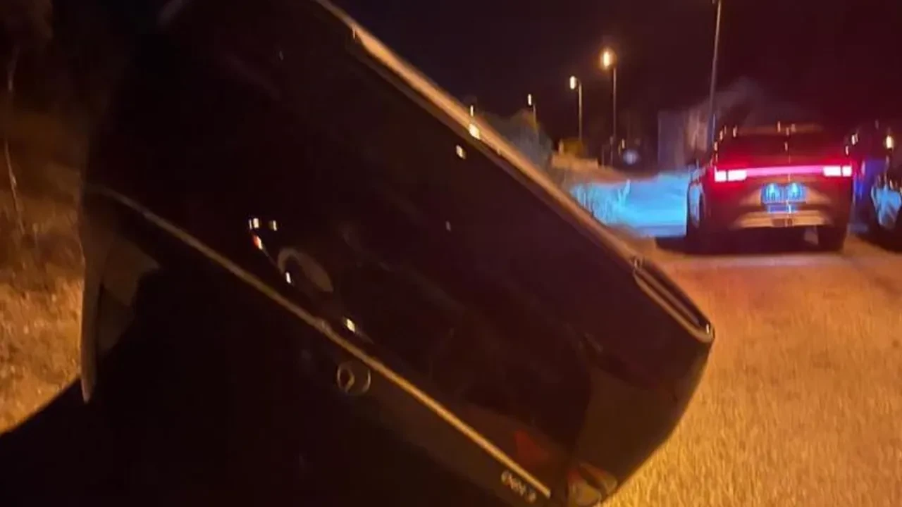 Muğla'da ilginç olay! Kaza yaptı, plakayı söküp kaçtı