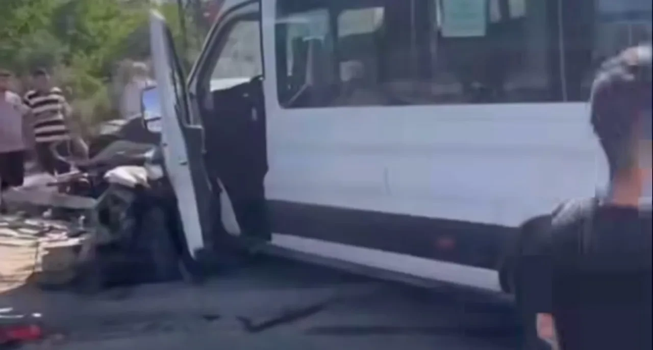 Otomobil karşı şeride savrulunca zincirleme kaza oldu: 1'i ağır 10 yaralı