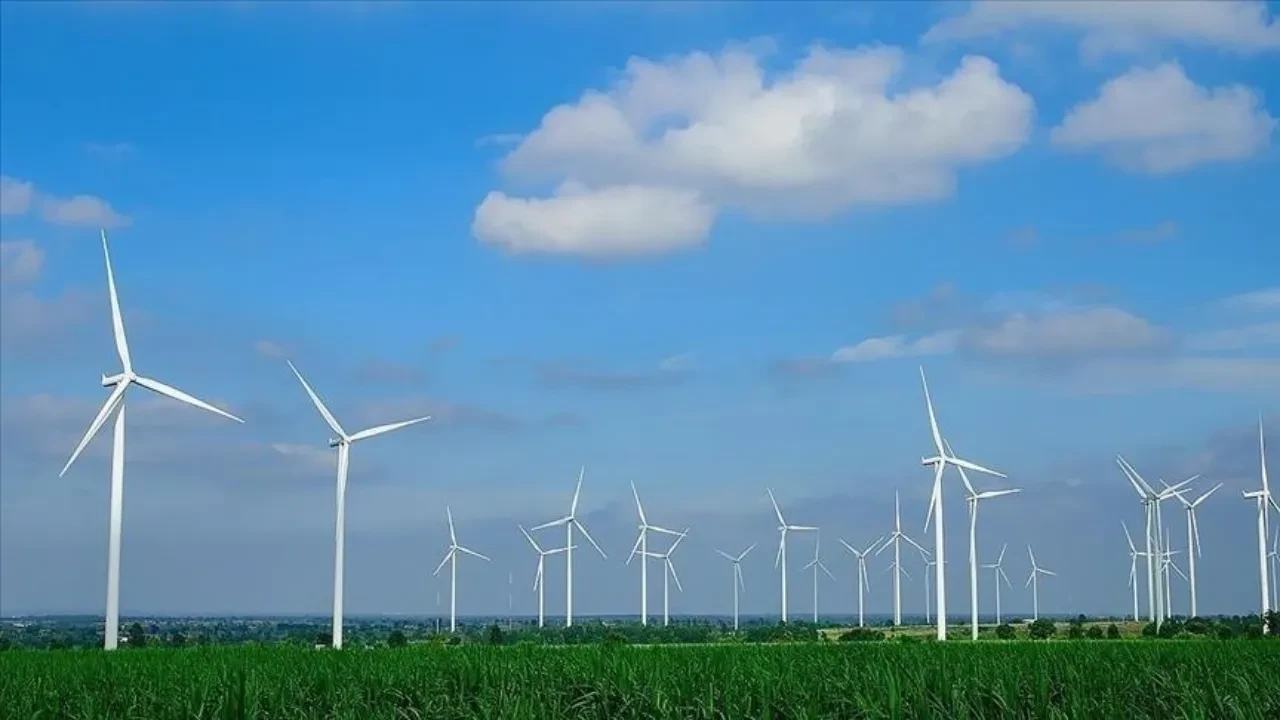 Rüzgar ve güneşten üretilen elektrikle Türkiye 12 milyar dolar kazandı