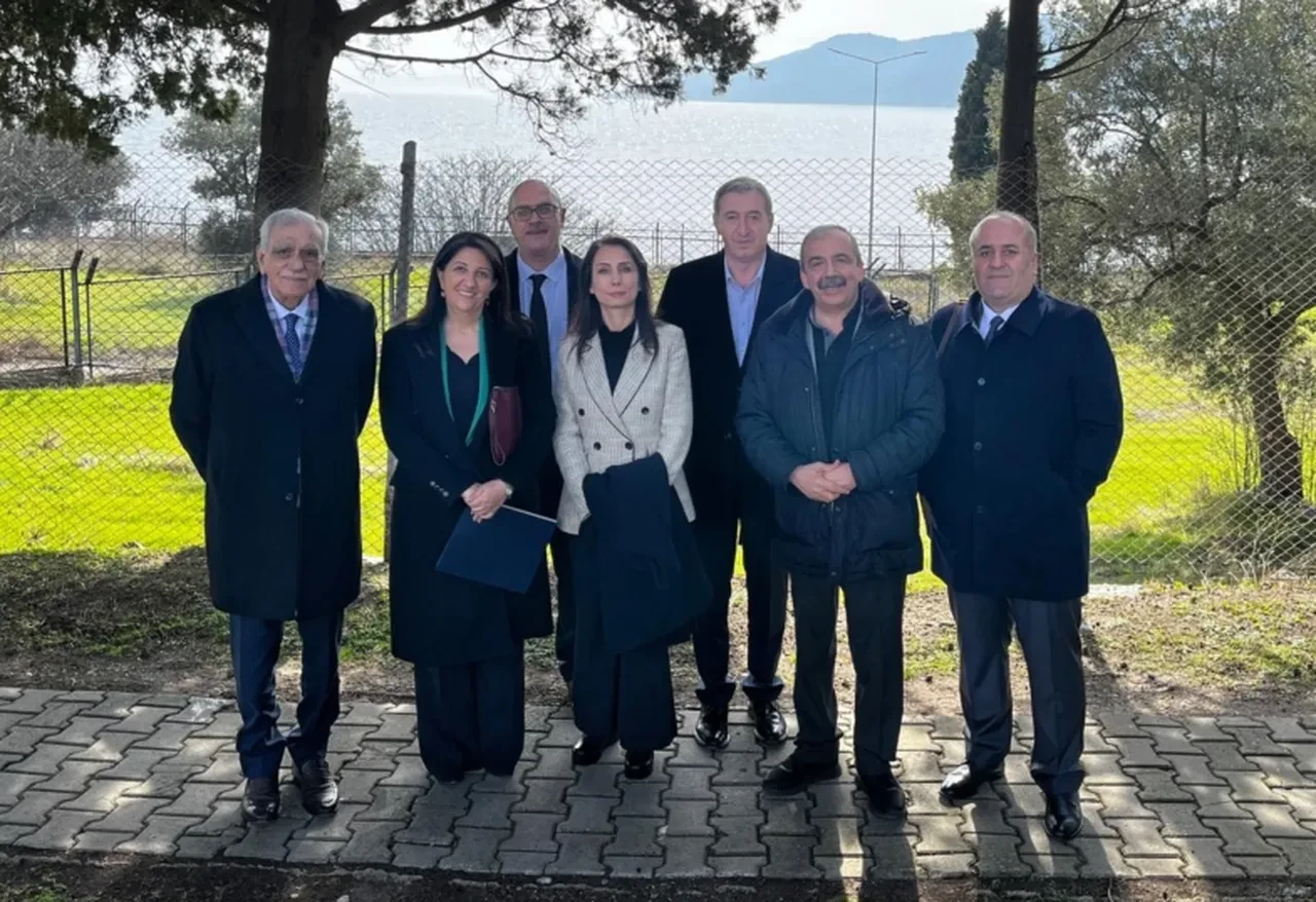 Sırrı Süreyya Önder'in yerine kimin geleceği belli oldu! İşte İmralı heyetinin yeni üyesi