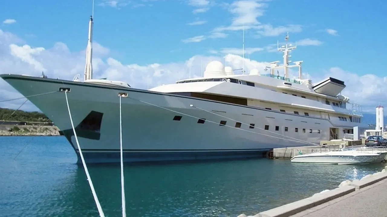 Trump'ın eski yatı Bodrum'a demirledi: Fiyatı duyanları afallattı! Yeni sahibi kim? 