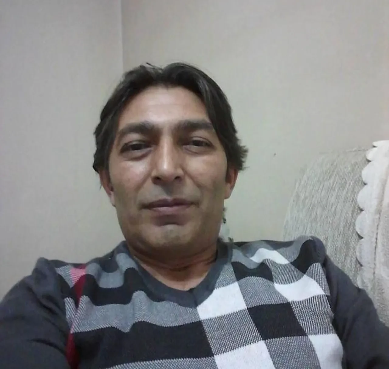 Ağabeyini kafasını parçalayarak öldürmüştü! Cani kardeşin savunması kan dondurdu