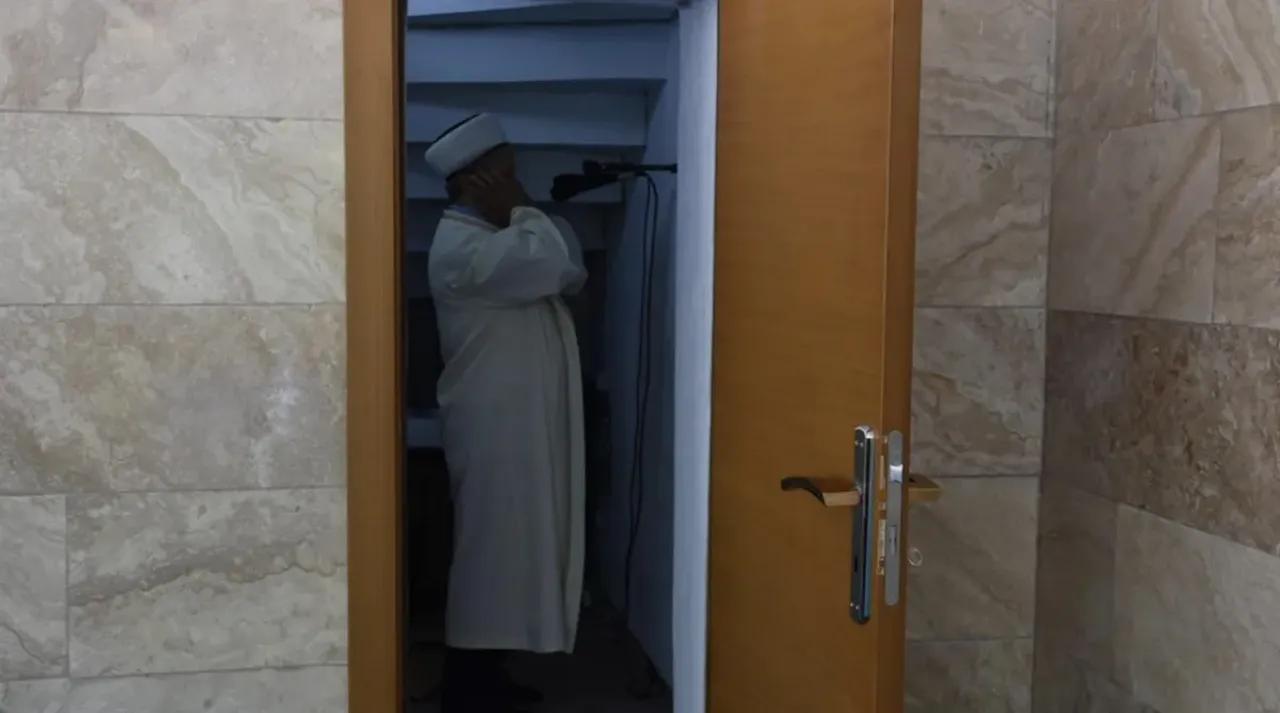 Bu minarenin camisi yok! Gören şaşkınlığını gizleyemiyor 