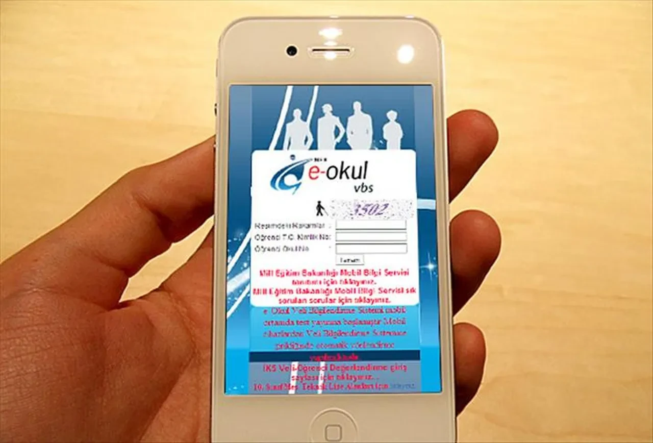 e Okul kapandı mı? Not girişinin biteceği tarih öğrencilerin gündeminde