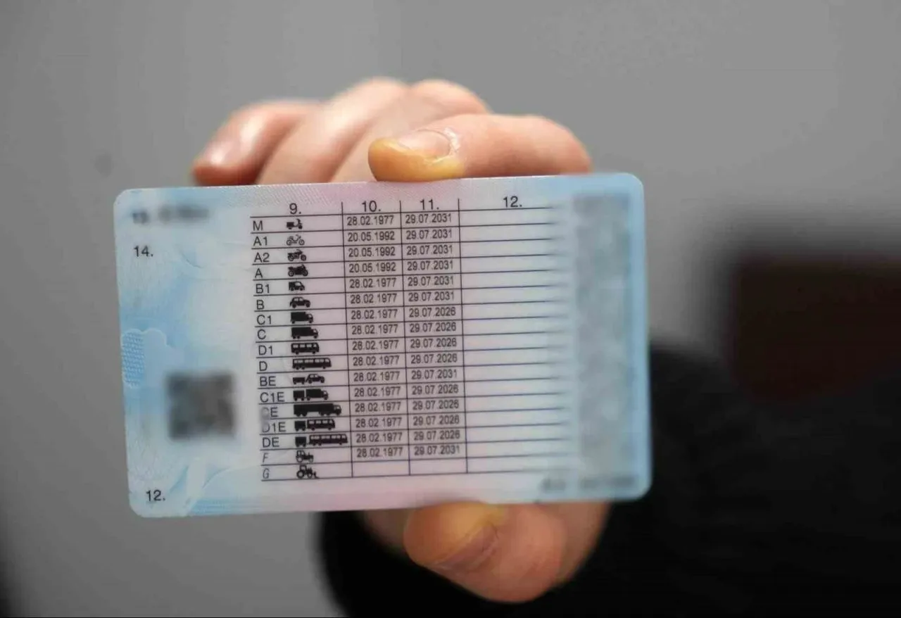 Ehliyet yenileme son gün ne zaman? 2025 ehliyet yenileme ücreti belli oldu