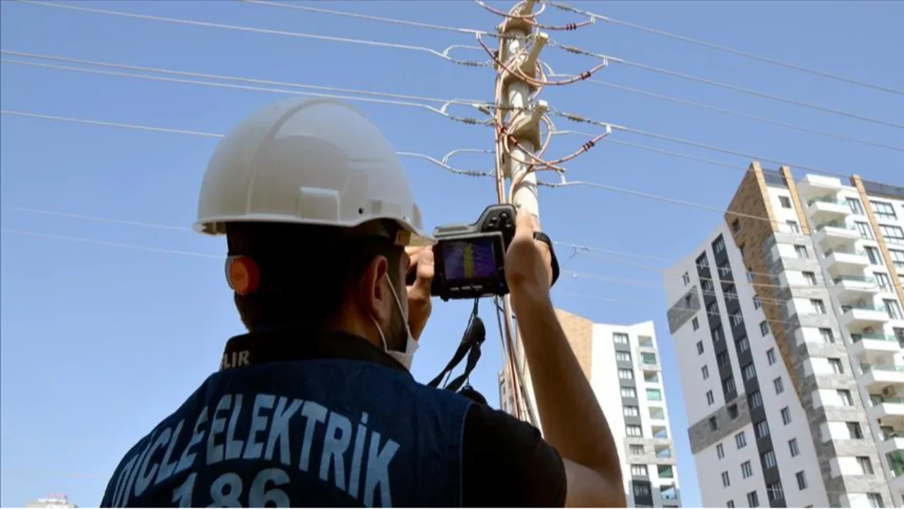  Elektrik ölümleri alarm veriyor! Eve usta çağırırken dikkat