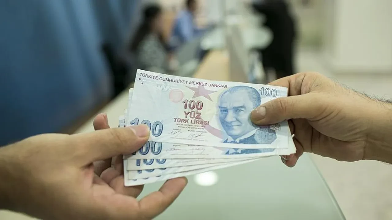Emekli ve memura maaş zammı netleşiyor: Promosyonlar artacak!