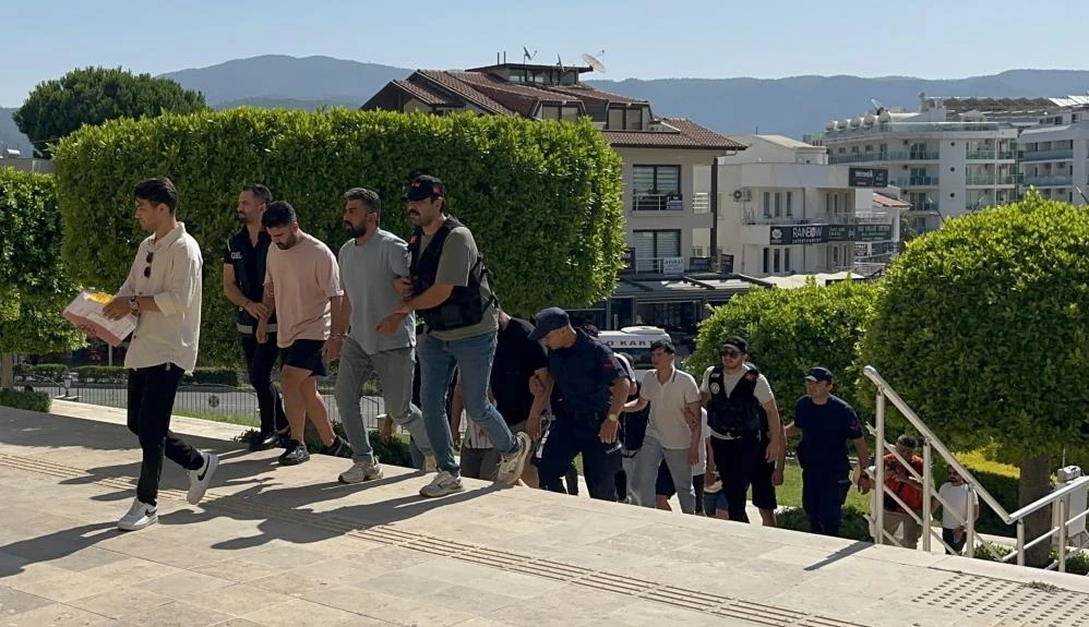 Marmaris'te dev göçmen operasyonu!