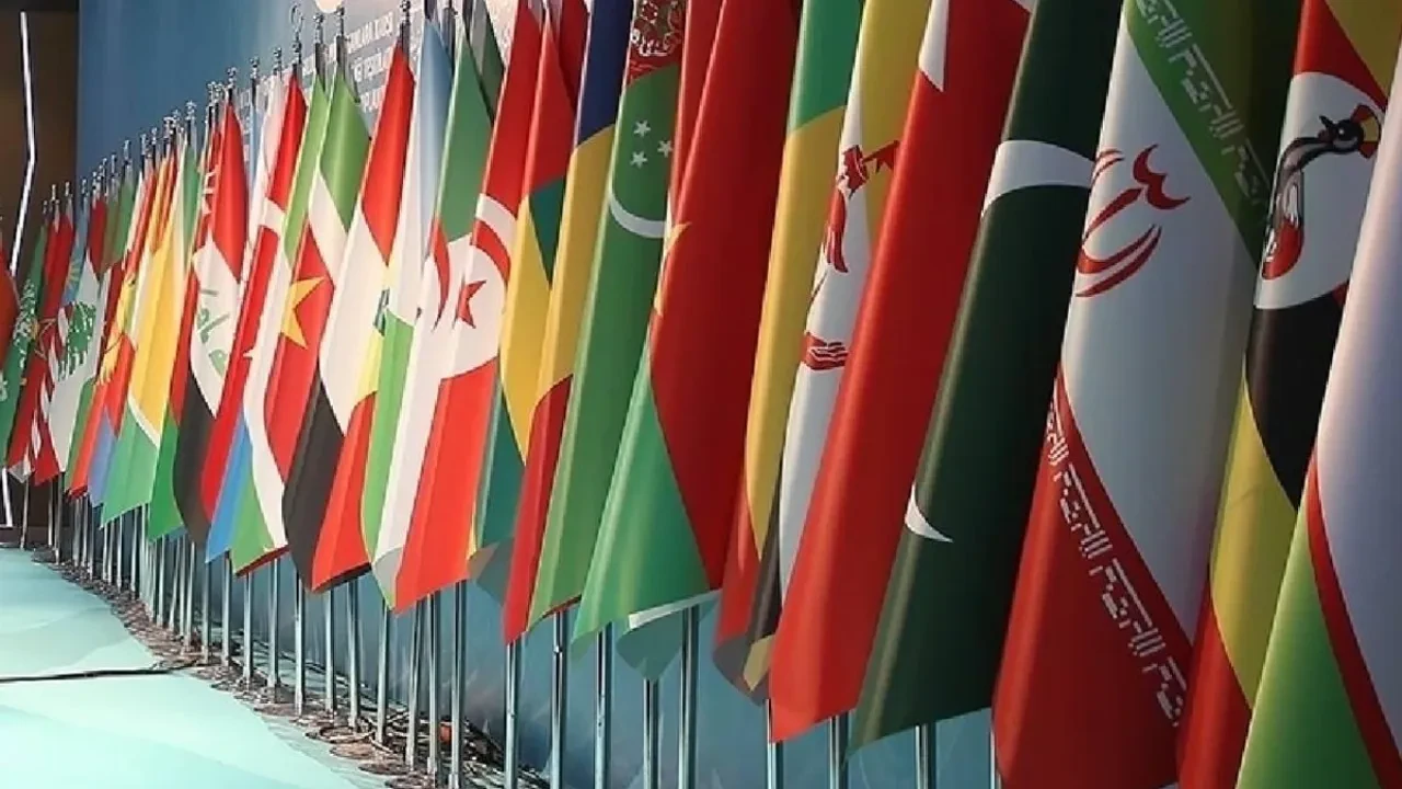 İstanbul'da kritik zirve! İran Dışişleri Bakanı Arakçi de katılacak