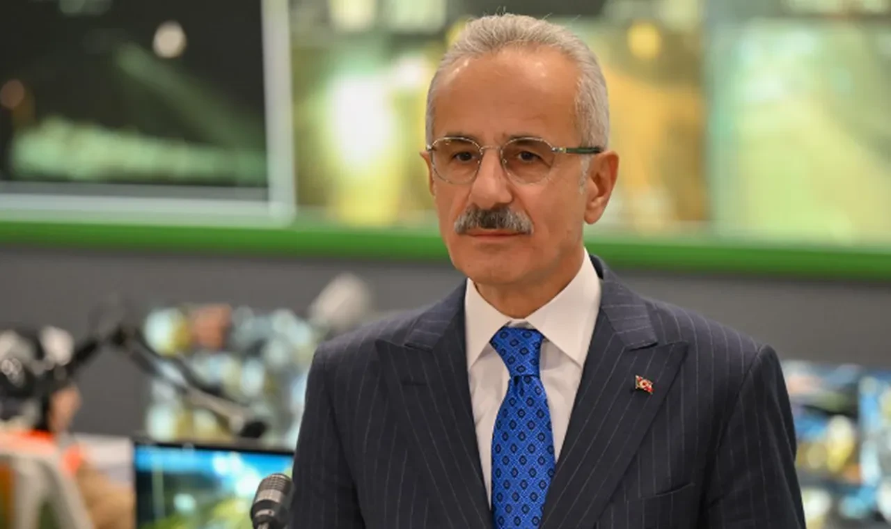 Kapatılan hava sahaları açılacak mı? Bakan Uraloğlu açıkladı