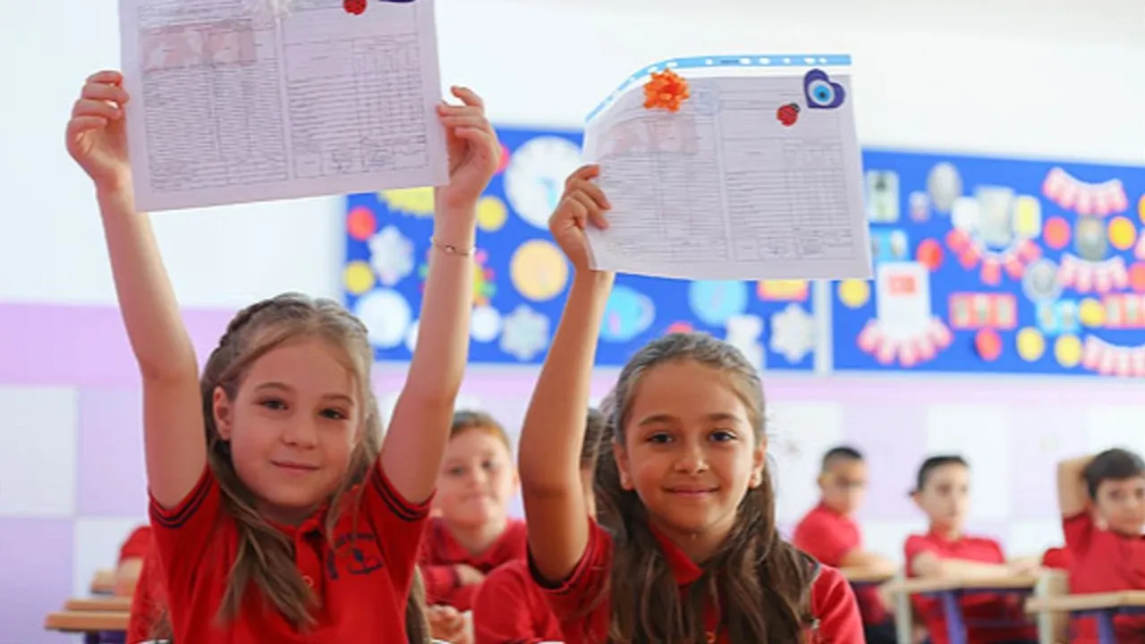 Milyonlarca öğrenci için tatil zamanı! Yarın karne günü