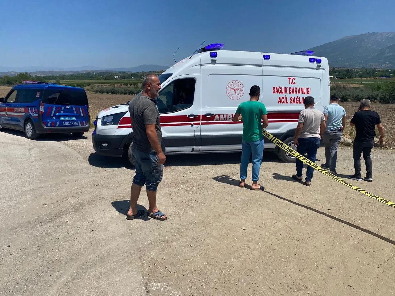 Tartışma silahlı çatışmaya dönüştü! Yaralılar var