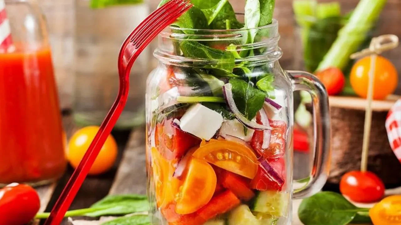 3 Günlük Detoks Diyet Listesi: 3 Günlük Zayıflatan Detoks Diyeti Nasıl Yapılır?