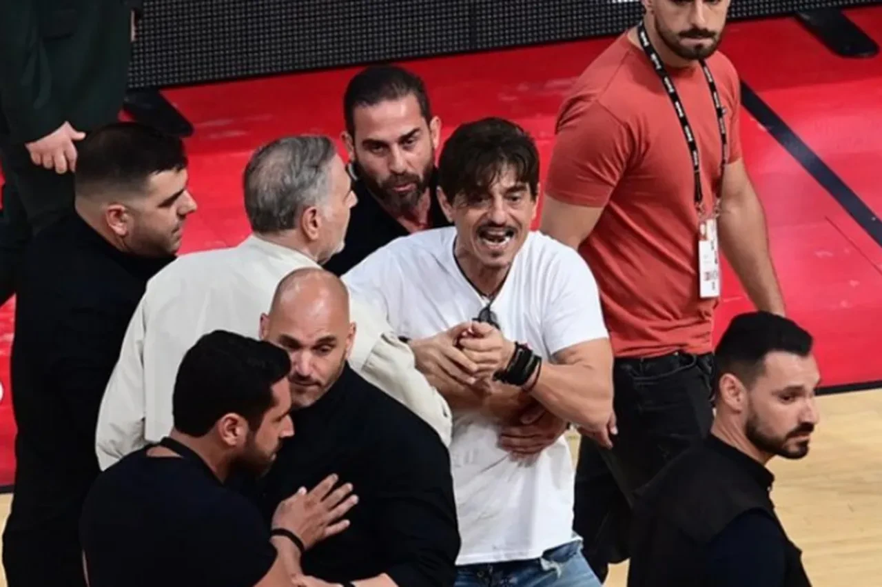Ergin Ataman tutuklanacak mı? Derbi sonrası Yunanistan karıştı