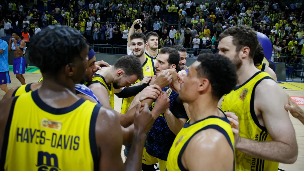 Fenerbahçe Beko yarı finale yükseldi! 