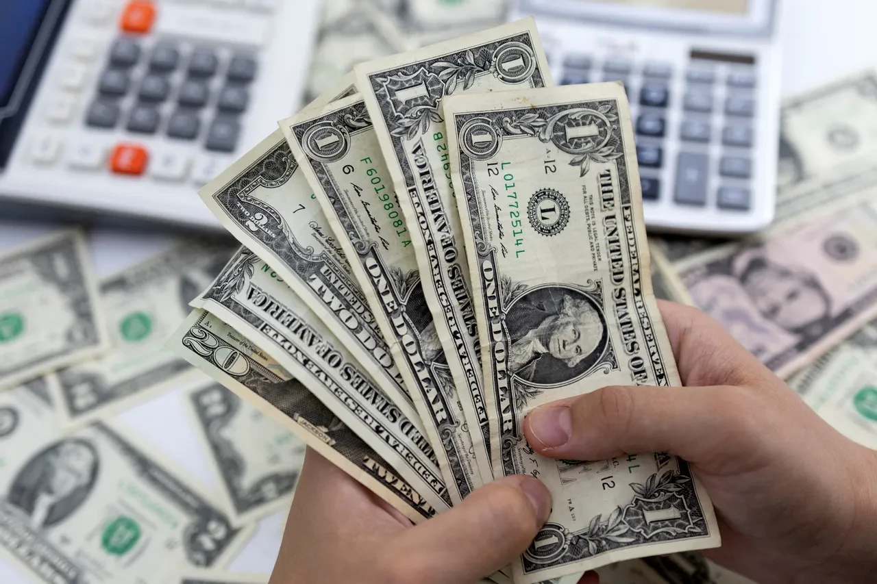 Güncel dolar fiyatı ne kadar oldu? İşte 2 Haziran 2025 güncel döviz kurları, euro, sterlin, dolar fiyatı