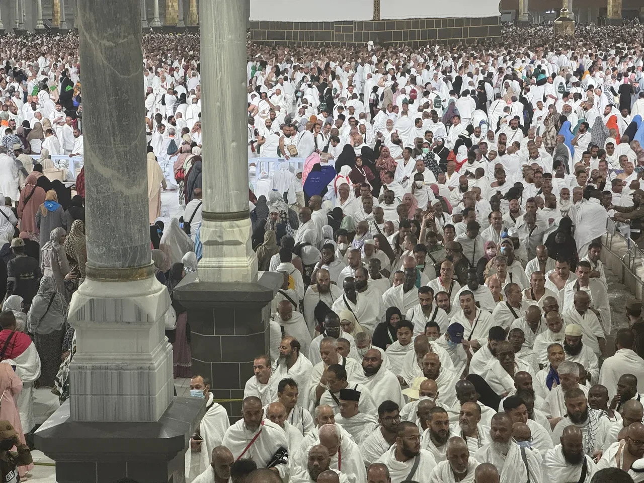 Hacda sıkı denetim: On binlerce kişi Mekke’ye alınmadı