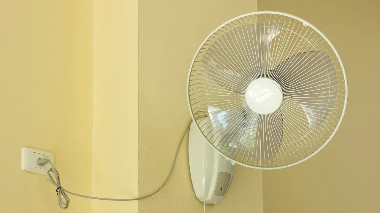 Havalar ısındı vantilatörler ortaya çıktı! Bu saatlerde sakın kullanmayın astımı tetikliyor