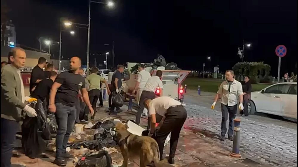 İzmir’de grev krizi büyüyor! Cemil Tugay Kordon’da çöp topladı, sendikayla gerginlik yaşandı