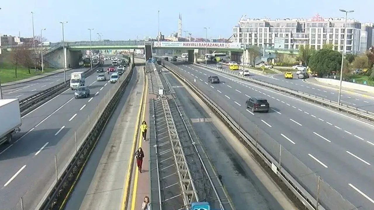 İstanbul'a bayram erken geldi! Yollar bomboş kaldı