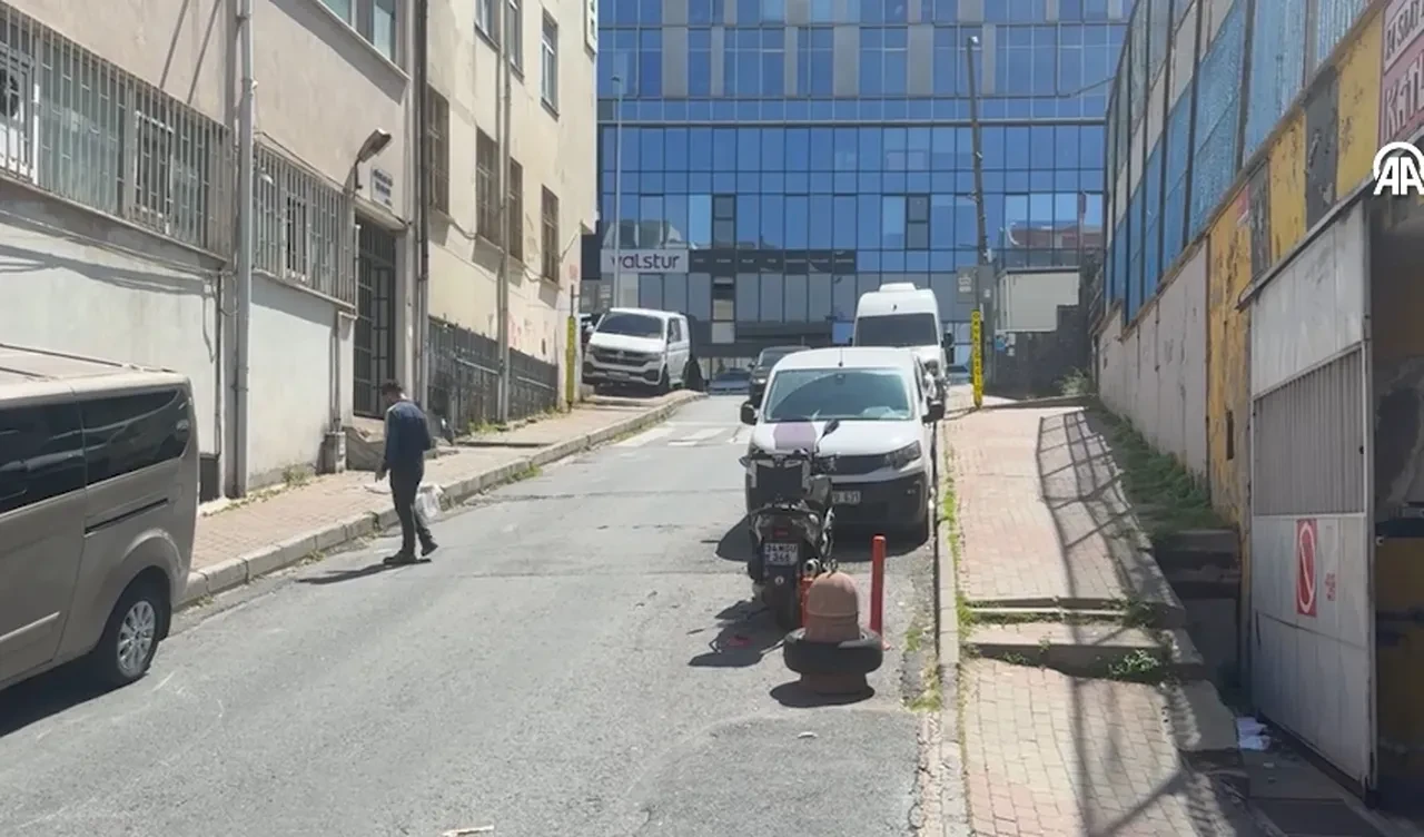 İstanbul'da vahşet! Tartıştığı yaşlı adamı düğünde taşla öldürdü!