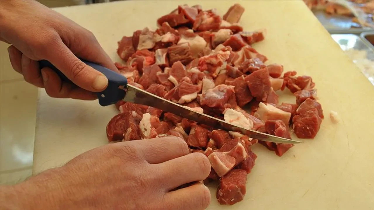 Mide-bağırsak hastalarına kurban eti uyarısı: Pişirme yöntemine dikkat!