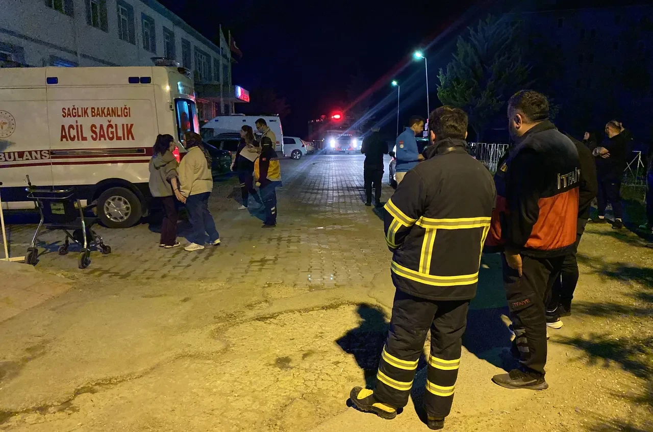 Sinop Türkeli’de hastane acil servisinde patlama!