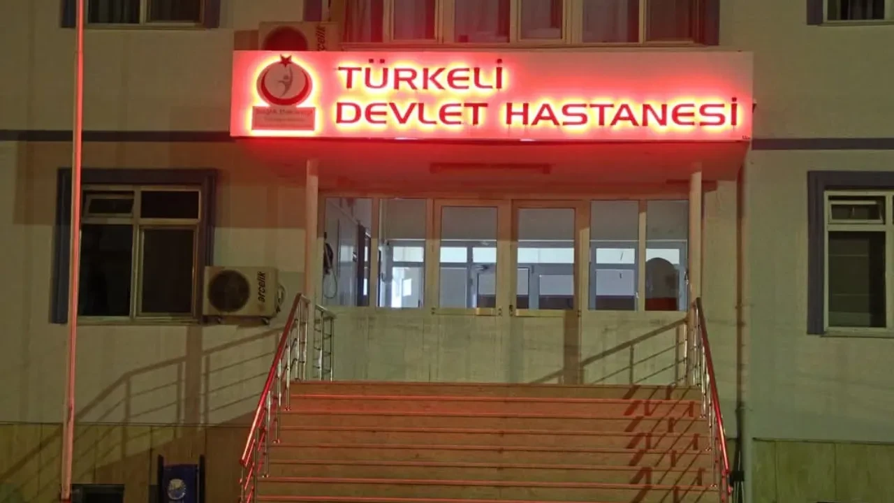 Sinop Türkeli’de hastane acil servisinde patlama!