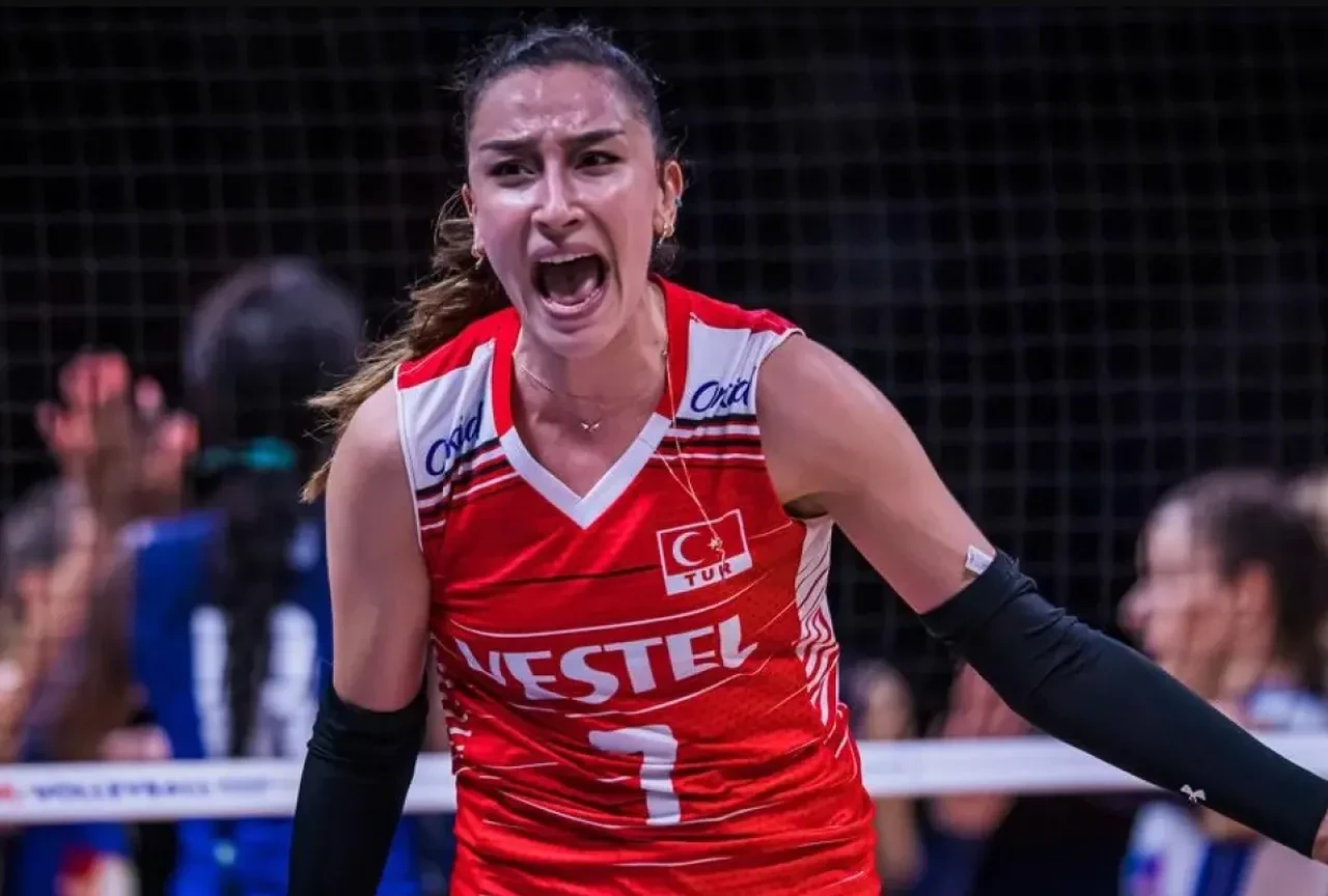 Son dakika | Milli oyuncu resmen Fenerbahçe'de! Transfer paylaşımla duyuruldu