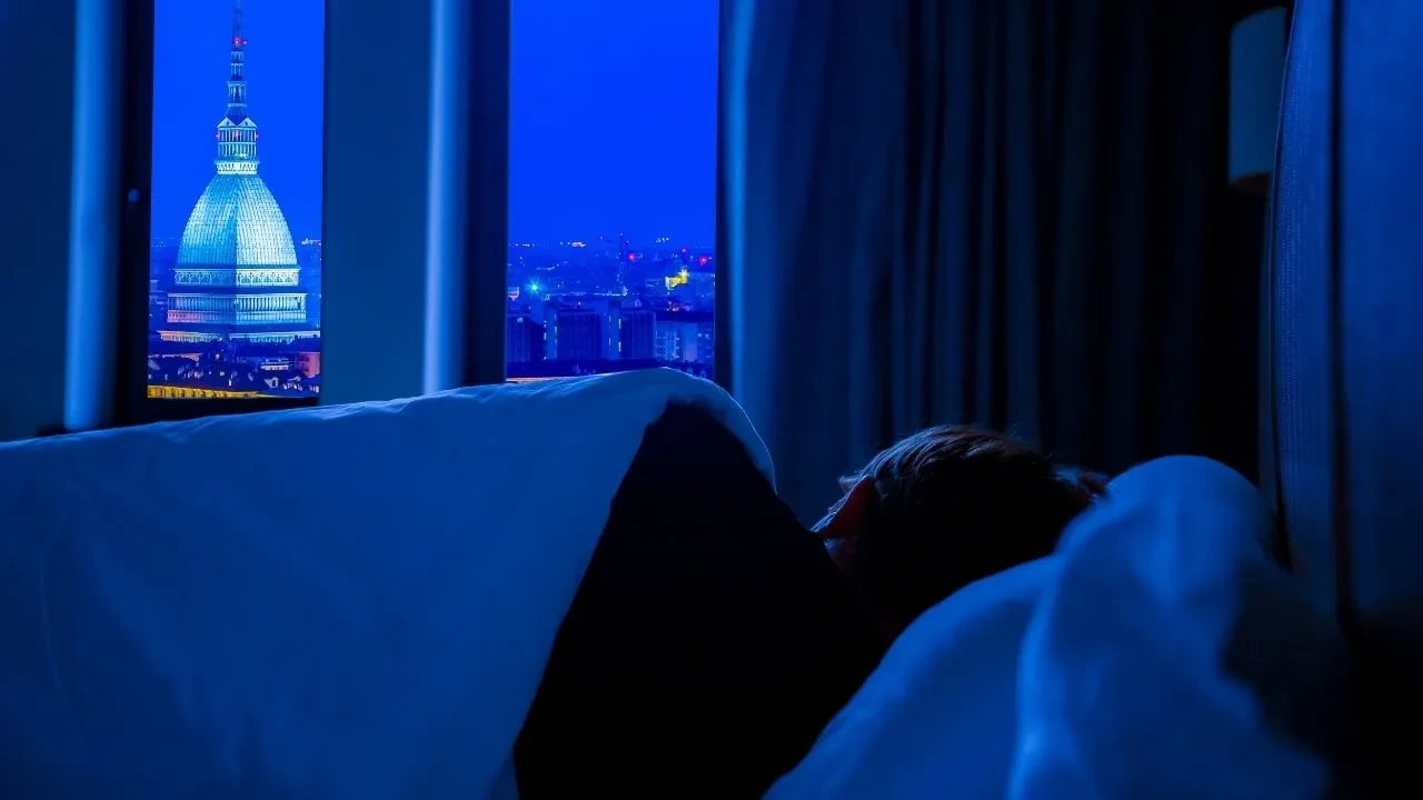 Tersine yaşayanlar dikkat! Gece uyumayıp gündüz uyuyorsanız büyük sorun yaklaşıyor