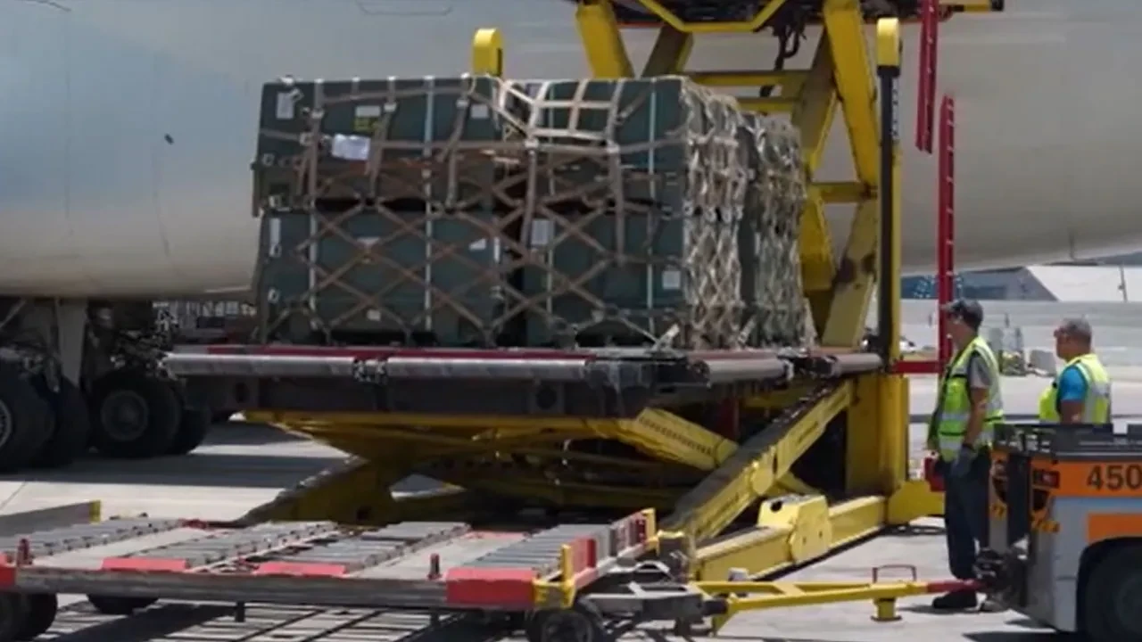 2 ülkeden İsrail'e askeri destek! 14 uçak dolusu yardım yolladılar