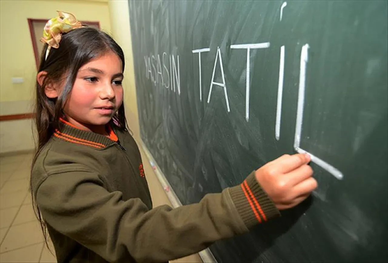 2025 2026 okullar ne zaman açılacak? MEB eğitim öğretim takvimini paylaştı