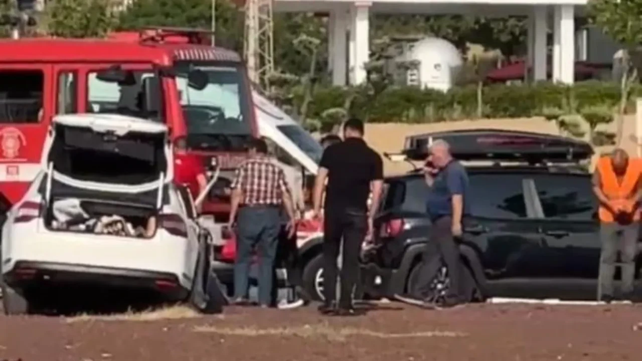 Balıkesir'de kamyon ile otomobil çarpıştı: Ölü ve yaralı var!