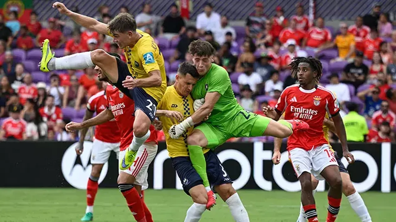 Benfica Auckland maçına neden ara verildi ne zaman devam edecek?