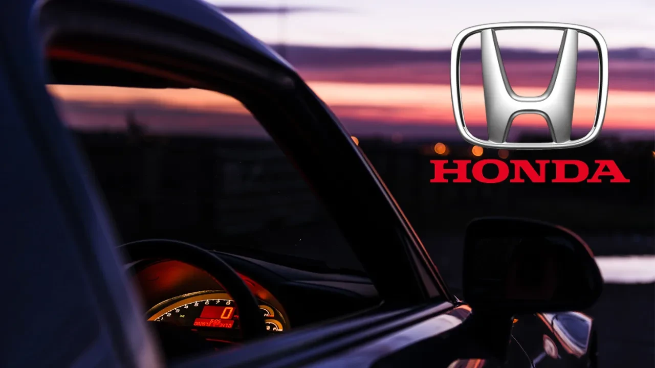 Honda'nın Türkiye efsanesi dünyada da karaborsaya düştü! 25 yıllık arabanın fiyatı cep yakıyor
