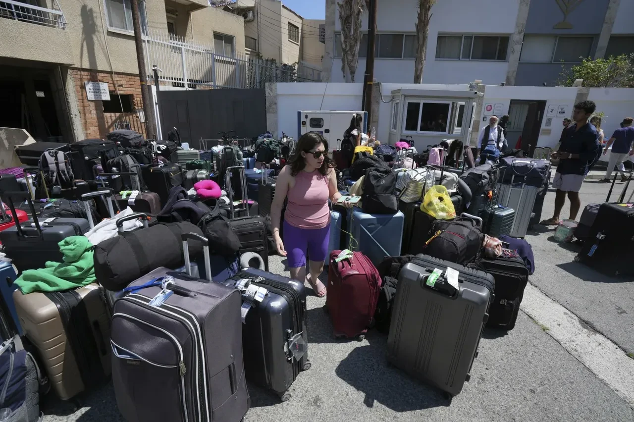 İsrail'den büyük kaçış! Güney Kıbrıs Rum Kesimi'ne akın ettiler: Okullar eve çevrildi