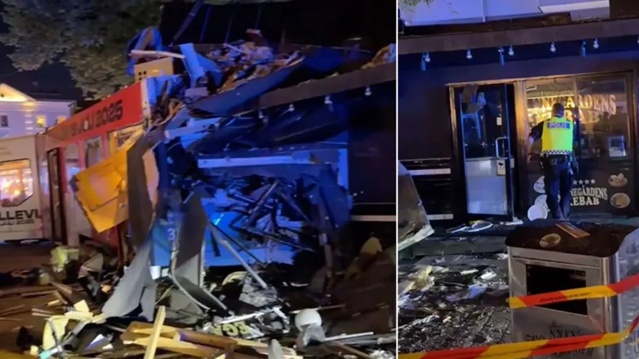 Raydan çıkan tramvay pizza dükkanına daldı! Çok sayıda yaralı var