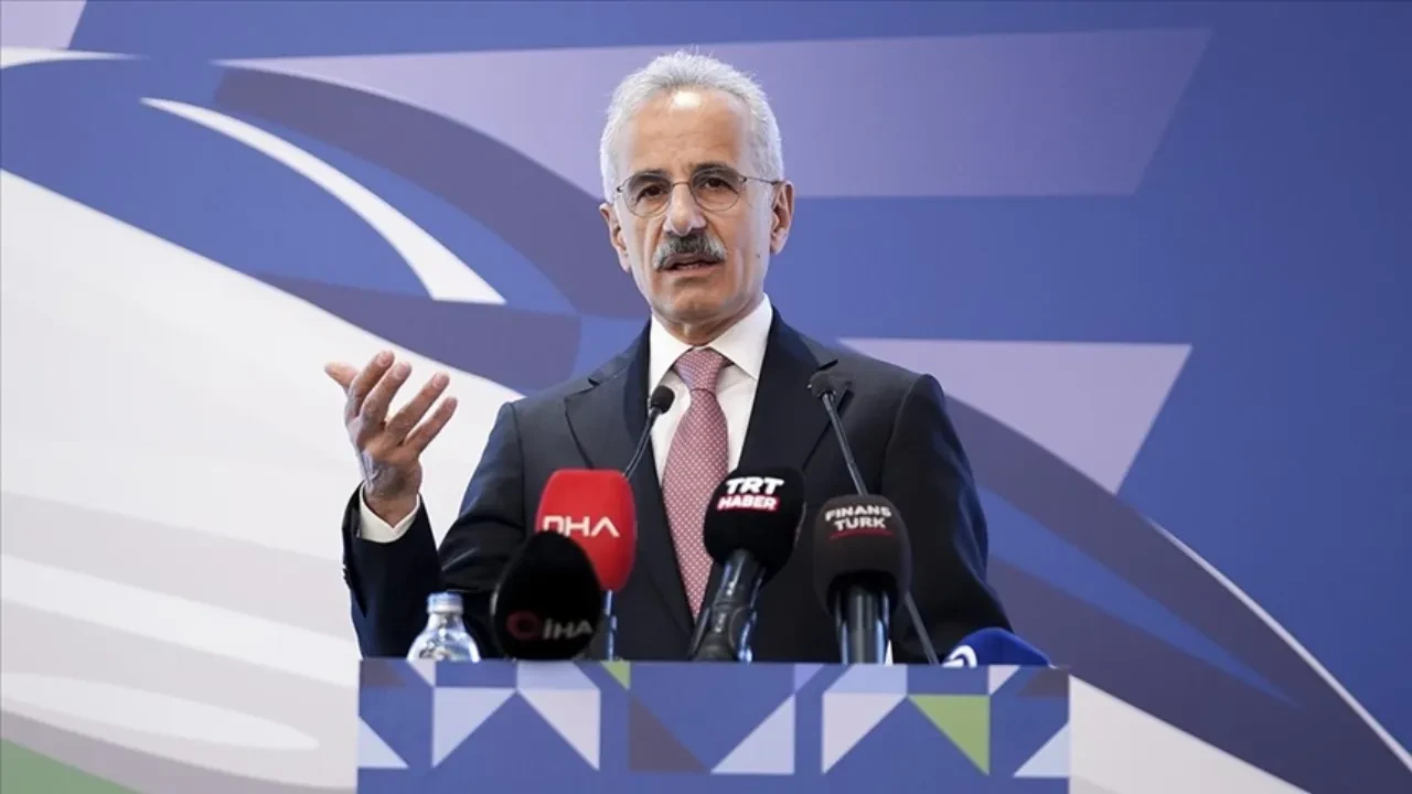 Bakan Uraloğlu açıkladı: Raylı sistemlere 500 milyon lira destek!