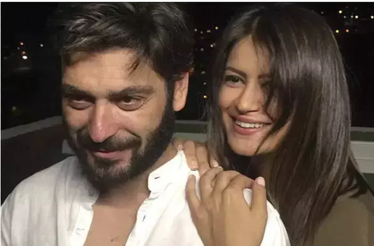Uzak Şehir'in Alya'sı Sinem Ünsal'dan kıskançlık iddialarına cevap
