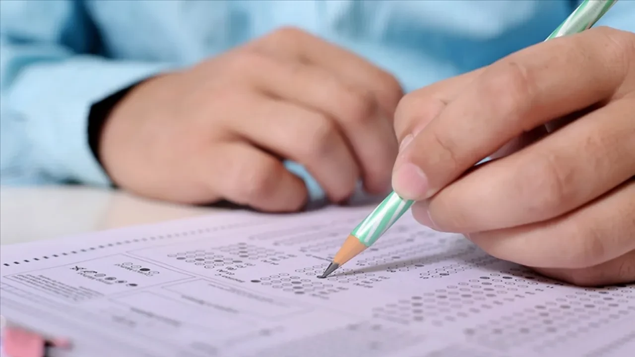 YKS en erken saat kaçta çıkılır? ÖSYM TYT, AYT ve YDT sınav saatlerini açıkladı