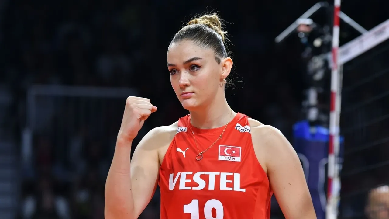 Zehra Güneş neden gözlük takıyor? Milli voleybolcunun sağlık durumu