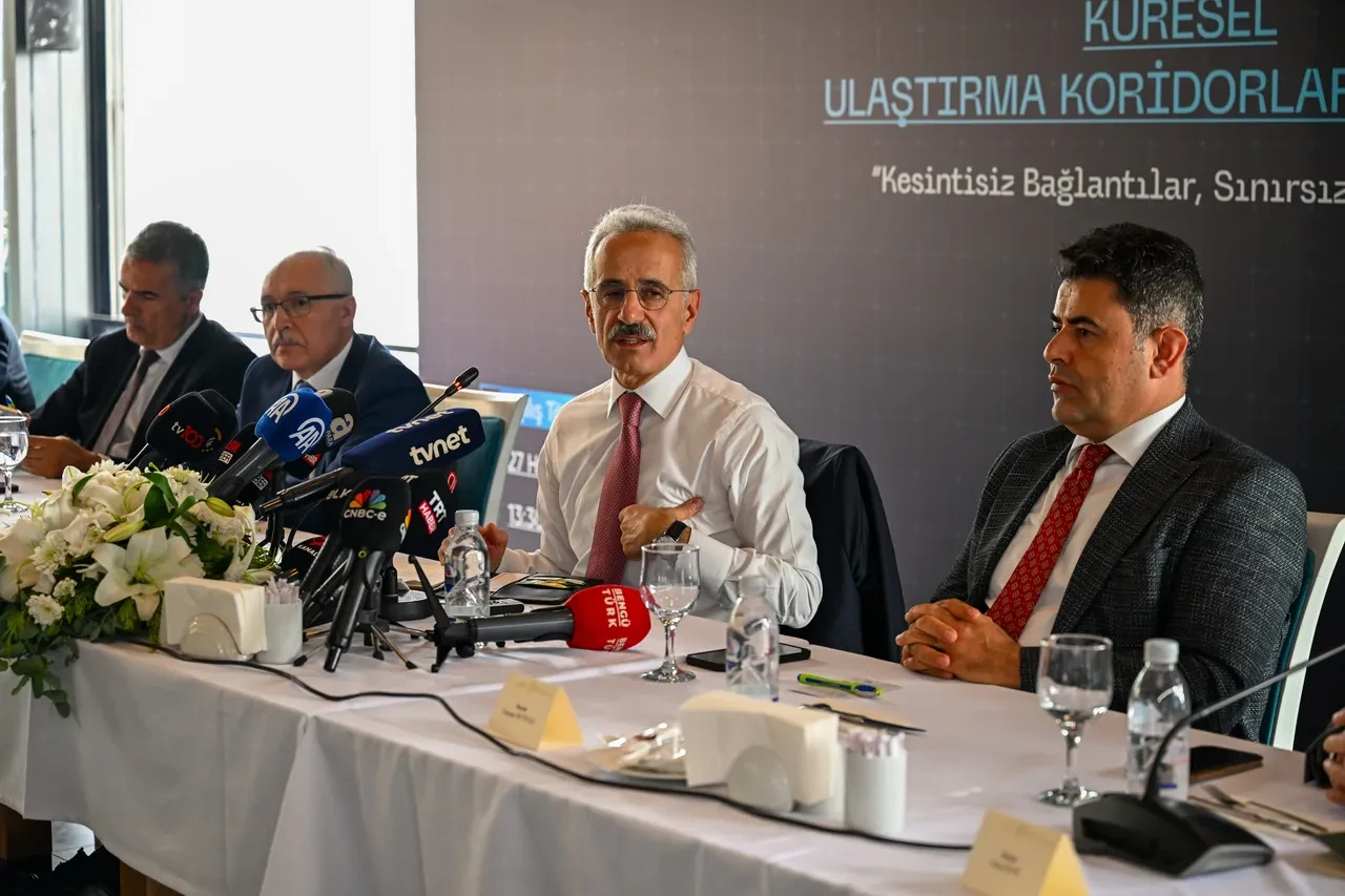 Bakan Uraloğlu müjdeyi verdi! 144 bin kişiye istihdam sağlayacak projenin detaylarını anlattı